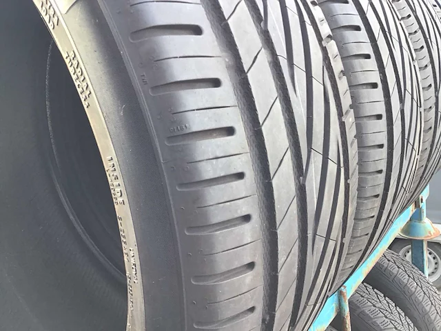 Banden uniroyal velg (4x) - afbeelding 3 van  4