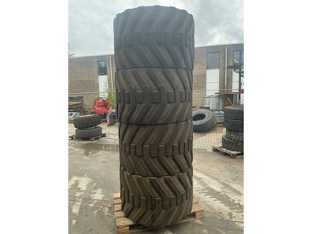 Bandenmarkt graderer 315/70r22.5 bandengraafmachine bandenset - afbeelding 5 van  9