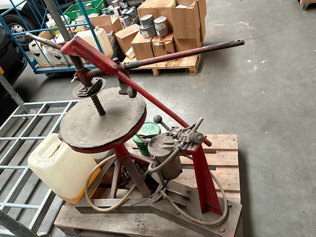 Bandenmonteermachine - afbeelding 1 van  3