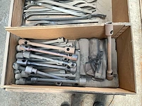 Bandenwippers en wielmoersleutels - afbeelding 2 van  4