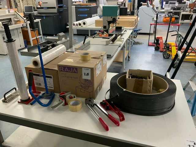 Bandsluitapparaat en inpakmateriaal - afbeelding 1 van  3
