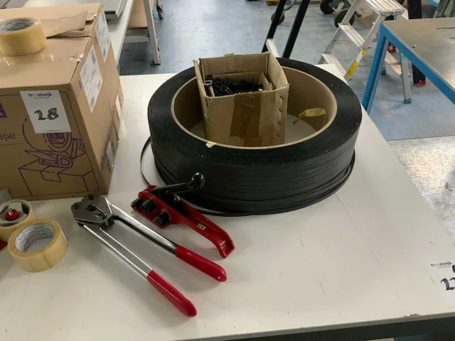 Bandsluitapparaat en inpakmateriaal - afbeelding 3 van  3