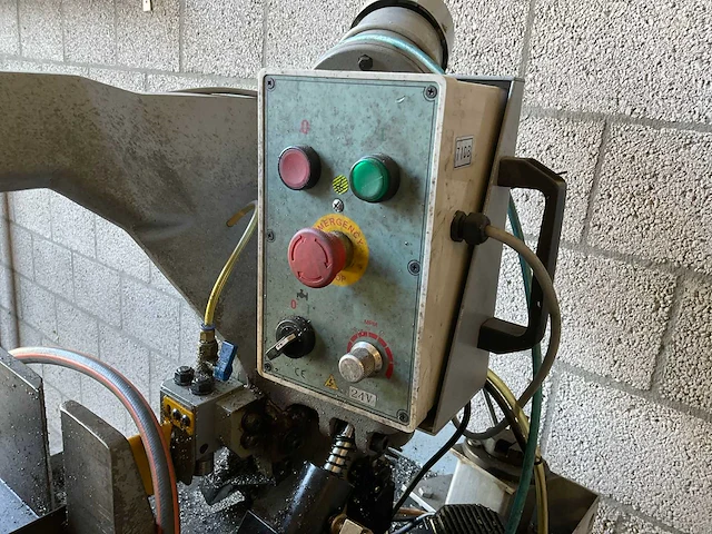 Bandzaagmachine - afbeelding 4 van  14