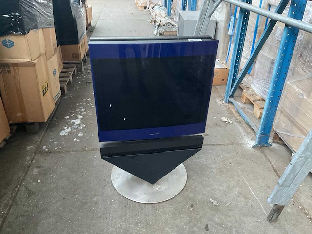 Bang & olufsen av9000 televisie - afbeelding 1 van  8