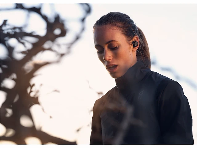 Bang & olufsen beoplay e8 sport sport volledig draadloze sportoortelefoon, zwart - afbeelding 3 van  5