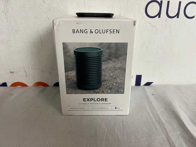 Bang & olufsen beosound explore - groen | bluetooth speaker buiten | draagbare speaker | bluetooth speaker waterproof | speaker draadloos - afbeelding 2 van  2