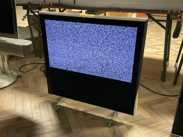 Bang & olufsen beovision 10 - 32 32” televisie - afbeelding 2 van  8