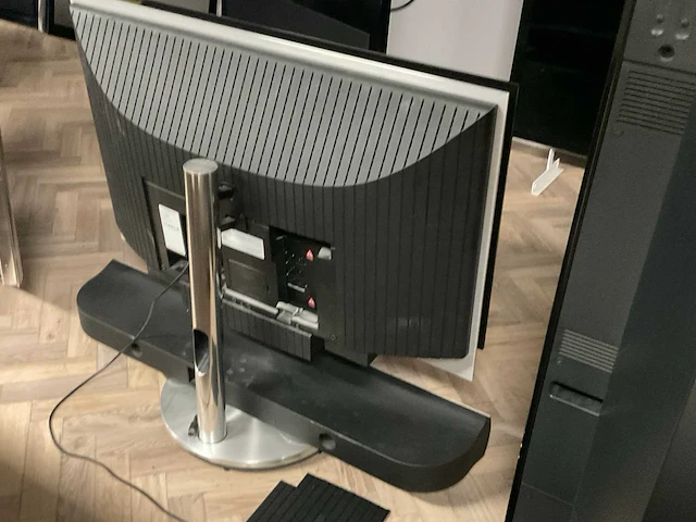 Bang & olufsen beovision 7- 40 40” televisie - afbeelding 5 van  8