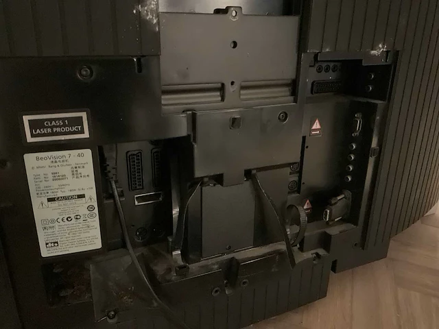 Bang & olufsen beovision 7- 40 40” televisie - afbeelding 5 van  6