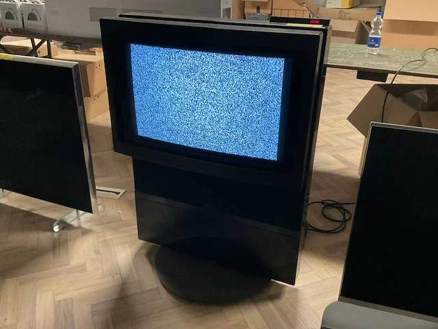 Bang & olufsen beovision avant 100hz 30” televisie - afbeelding 2 van  8