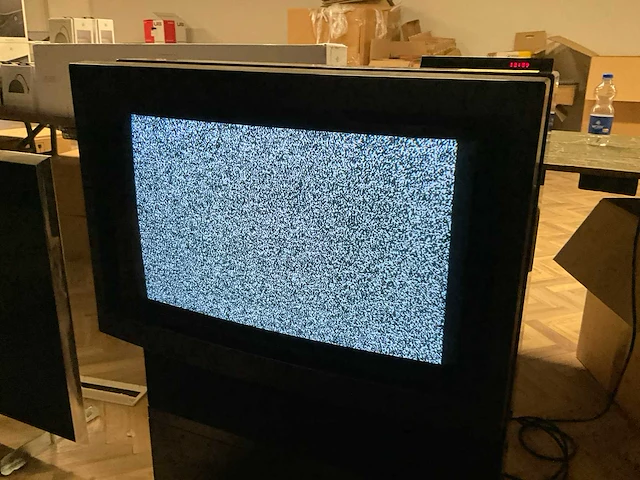 Bang & olufsen beovision avant 100hz 30” televisie - afbeelding 4 van  8