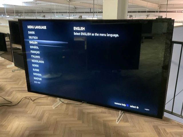 Bang & olufsen beovision avant 85 85” uhd 4k televisie - afbeelding 3 van  10