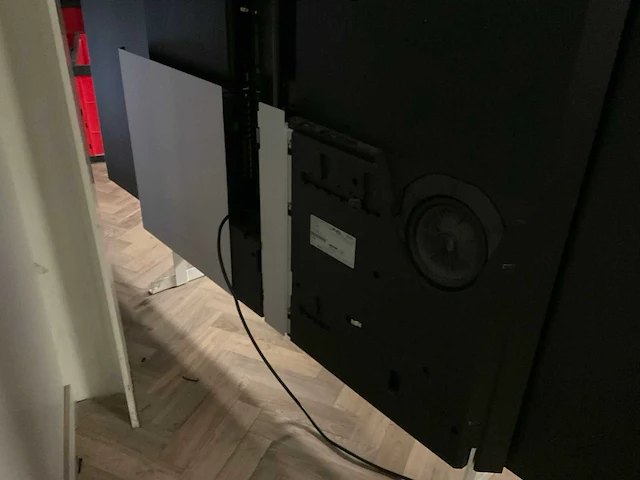 Bang & olufsen beovision avant 85 85” uhd 4k televisie - afbeelding 6 van  10