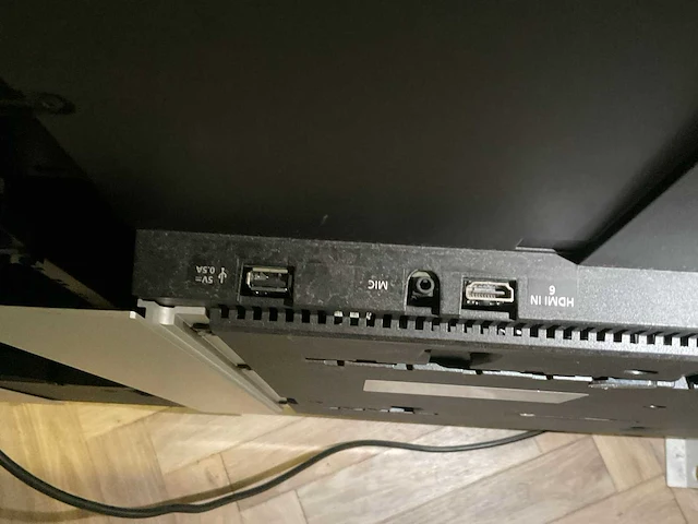 Bang & olufsen beovision avant 85 85” uhd 4k televisie - afbeelding 8 van  10