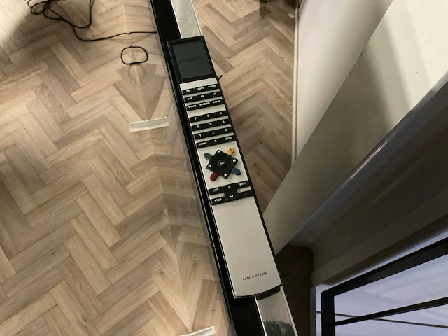 Bang & olufsen beovision avant 85 85” uhd 4k televisie - afbeelding 10 van  10