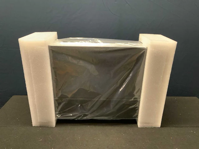 Bang & olufsen beovision harmony 65” wood cover - afbeelding 1 van  2