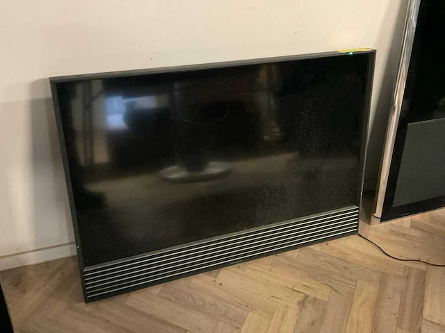 Bang & olufsen beovision horizon 40 40” uhd 4k televisie - afbeelding 2 van  8