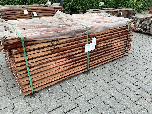 Bangkirai hardhout schuttingpaal (2000x90x90mm) (70x) - afbeelding 2 van  4