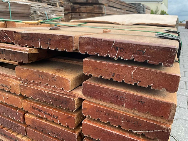 Bangkirai hardhout vlonderplank (3650x145x28mm) (51x) - afbeelding 4 van  4