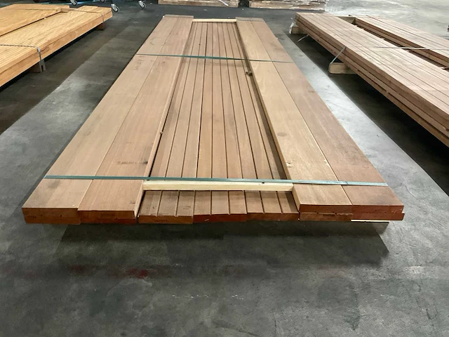 Bangkirai planken geschaafd 28x145 mm (11x) - afbeelding 4 van  6