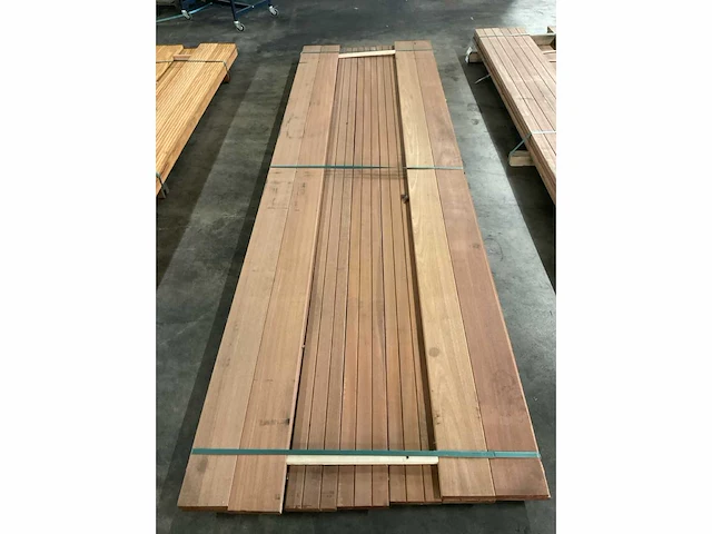 Bangkirai planken geschaafd 28x145 mm (11x) - afbeelding 5 van  6