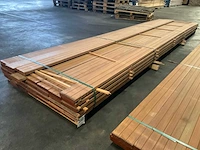 Bangkirai planken geschaafd 28x145 mm (32x) - afbeelding 1 van  6