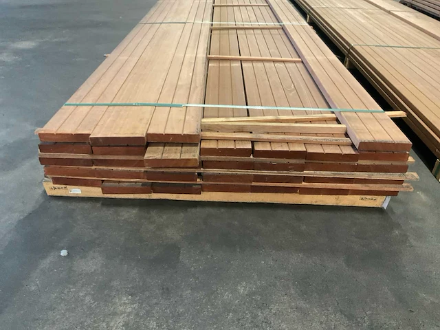 Bangkirai planken geschaafd 28x145 mm (32x) - afbeelding 2 van  6