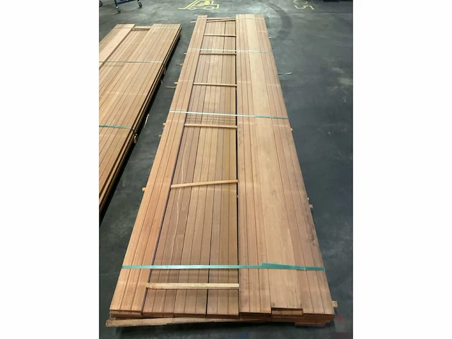 Bangkirai planken geschaafd 28x145 mm (32x) - afbeelding 5 van  6