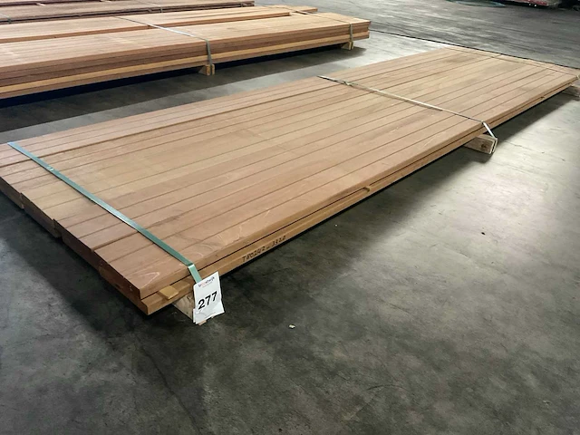 Bangkirai planken geschaafd 28x190 mm (10x) - afbeelding 1 van  6