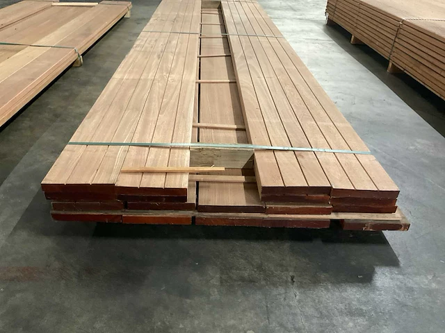 Bangkirai planken geschaafd 28x190 mm (18x) - afbeelding 4 van  6
