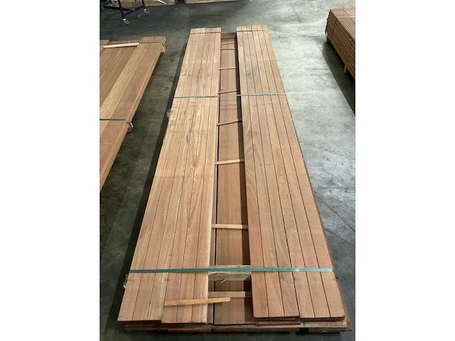 Bangkirai planken geschaafd 28x190 mm (18x) - afbeelding 5 van  6