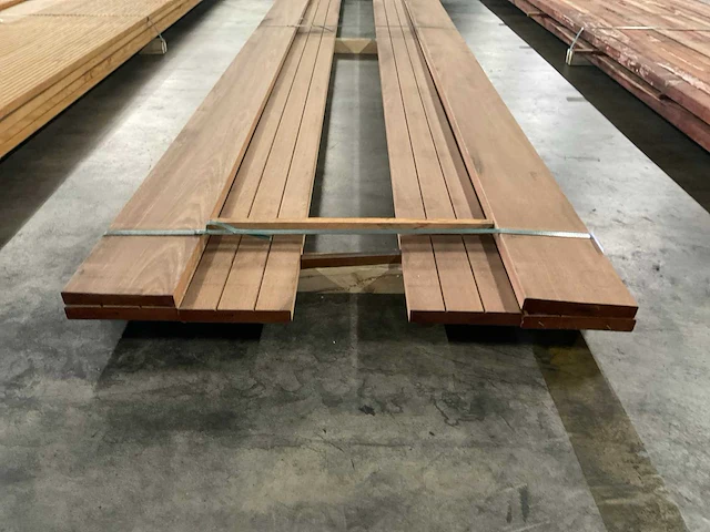 Bangkirai planken geschaafd 28x190 mm (7x) - afbeelding 2 van  6