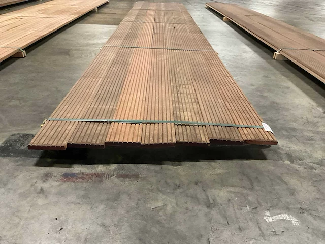 Bangkirai vlonderdelen antislip 21x145 mm (7x) - afbeelding 2 van  6