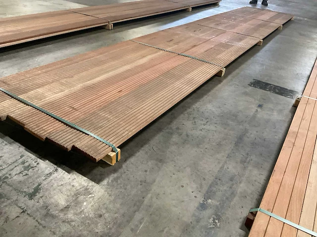 Bangkirai vlonderdelen antislip 21x145 mm (7x) - afbeelding 3 van  6