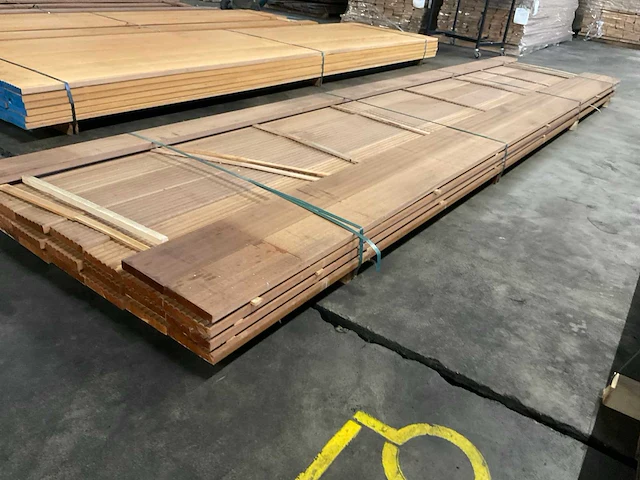 Bangkirai vlonderdelen antislip 25x140 mm (23x) - afbeelding 3 van  6