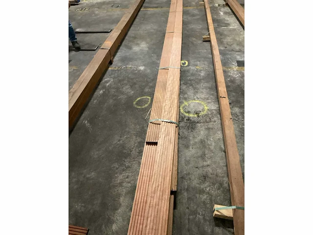 Bangkirai vlonderdelen antislip 25x145 mm (6x) - afbeelding 5 van  6