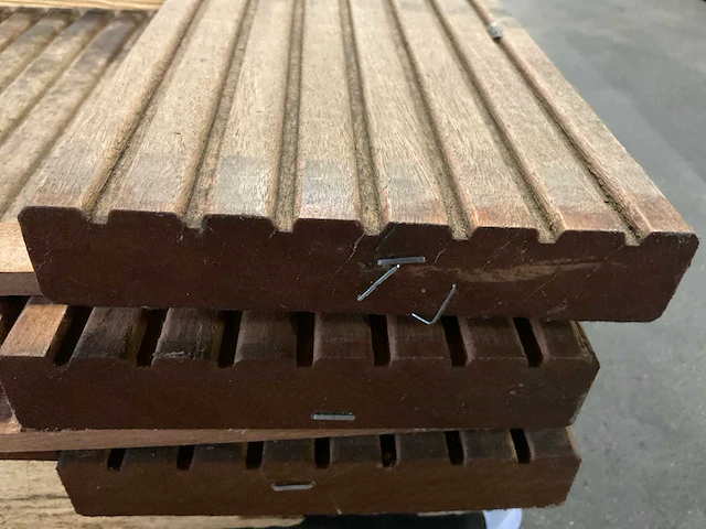 Bangkirai vlonderdelen antislip 28x145 mm (17x) - afbeelding 6 van  6