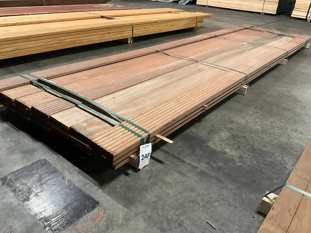 Bangkirai vlonderplanken antislip 21x145 mm (23x) - afbeelding 1 van  6