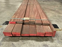 Bangkirai vlonderplanken met antislip 45x140 mm (19x) - afbeelding 2 van  6