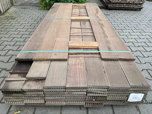 Bangkirai yellow balau hardhout vlonderplank (2400-2700x145x21mm) (55x) - afbeelding 4 van  4