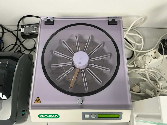 Banjo 12 s ii id centrifuge en id reader - afbeelding 3 van  6