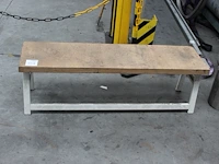 Bank met metalen onderstel, breedte 122 cm - afbeelding 1 van  1