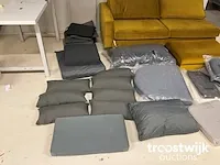 Bank met overige kussens - afbeelding 3 van  5