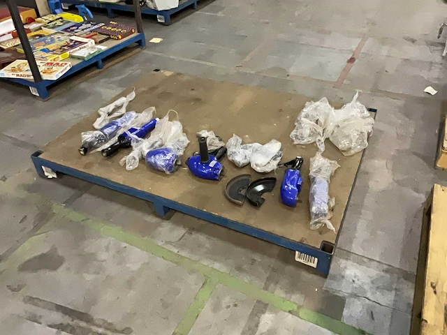 Bank pneumatische gereedschappen - afbeelding 1 van  7