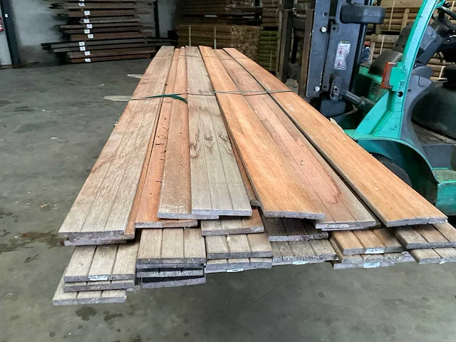 Bankirai hardhouten tuinplank 385x14x1,5 cm (36x) - afbeelding 2 van  7