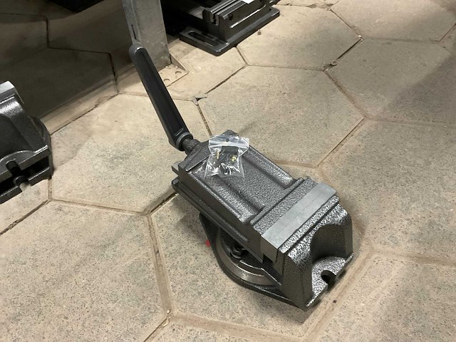 Bankschroef - afbeelding 1 van  3