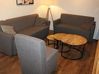 Bankstel bestaande uit een twee en een driesitsbank met losse fauteuil grijs / bruin gestoffeerd breedte 2... - afbeelding 1 van  4