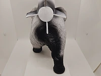 Banksy fanart sculptuur - banksy 'elephant war' - afbeelding 2 van  10