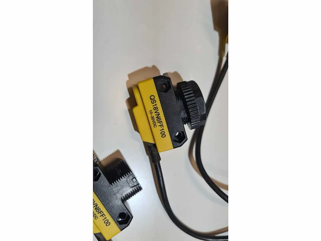 Banner - qs18vn6ff100 - electronica (7x) - afbeelding 2 van  2