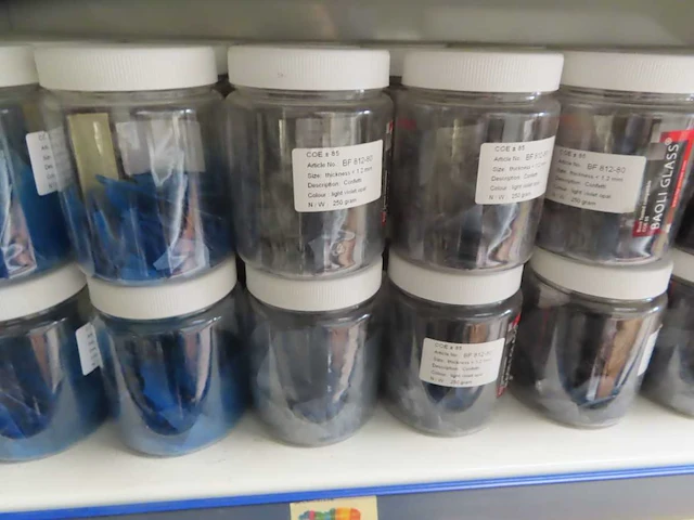 Baoli glass - partij mozaiek glas, circa 563 verpakkingen - afbeelding 9 van  11